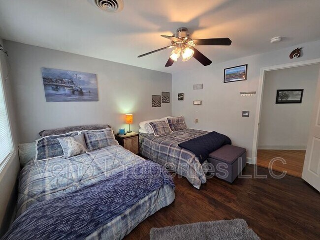 Building Photo - 1023 Packer Rd