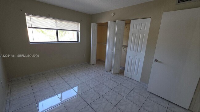Building Photo - 7429 SW 152nd Ave