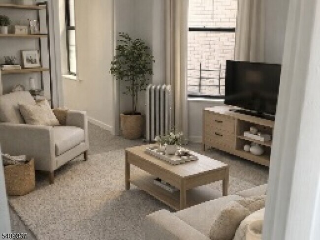 Building Photo - 402 60th St