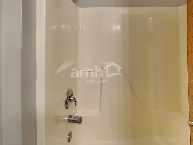 Building Photo - 1907 Westmore Grove Dr