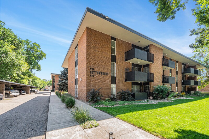 Building Photo - 620 Mathews St