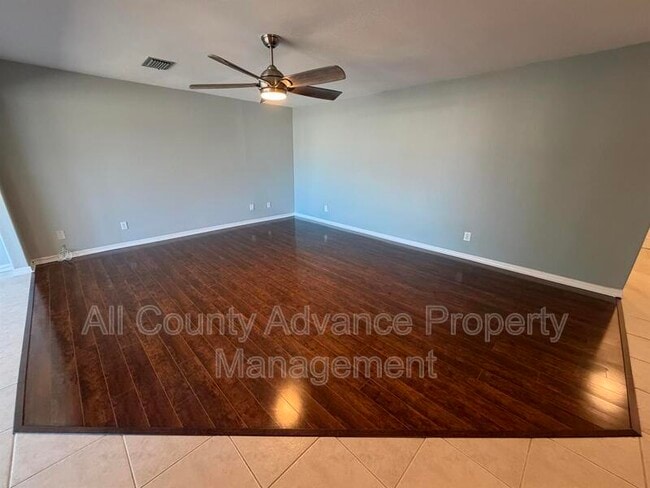 Building Photo - 218 Dogwood Cir