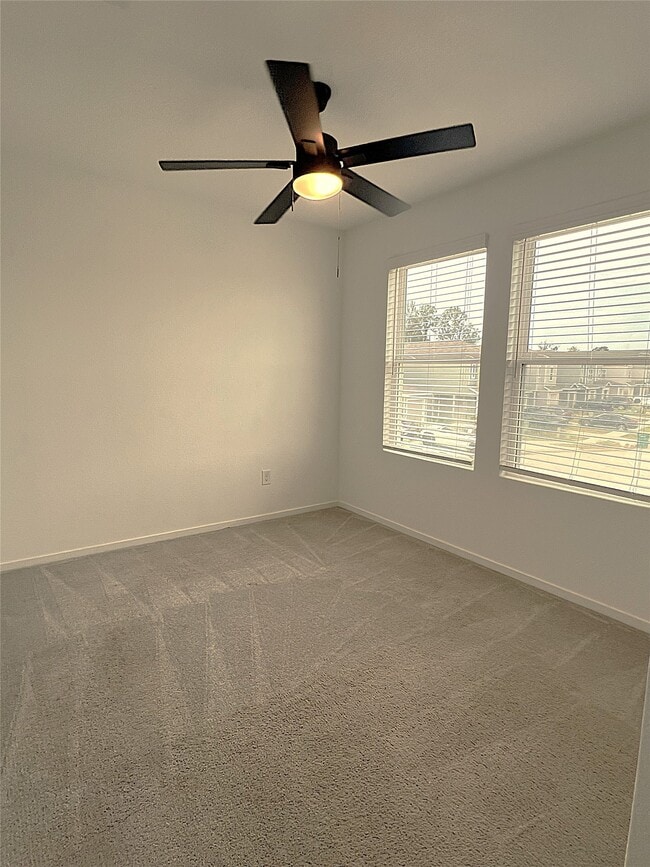Building Photo - 18210 Via Aurelia Dr
