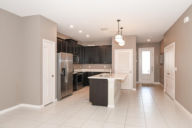 Building Photo - 1618 Merriment Way