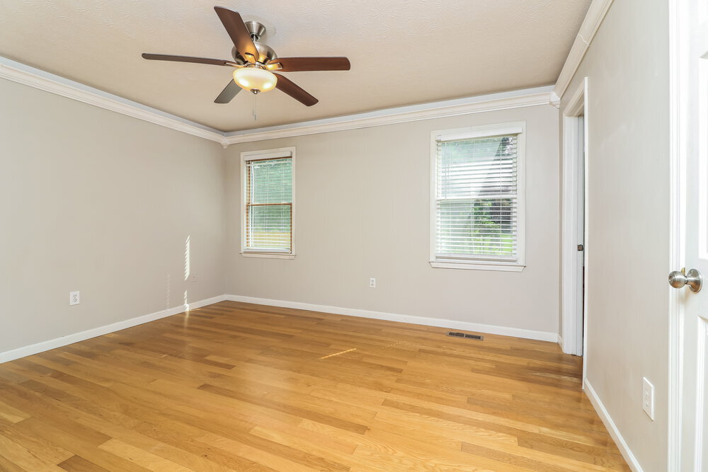 Building Photo - 134 Oak Landing Dr S