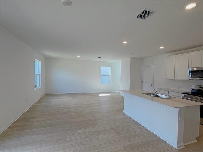 Building Photo - 6429 Domizio Dr