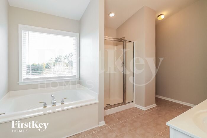 Building Photo - 204 Birch Hill Ct