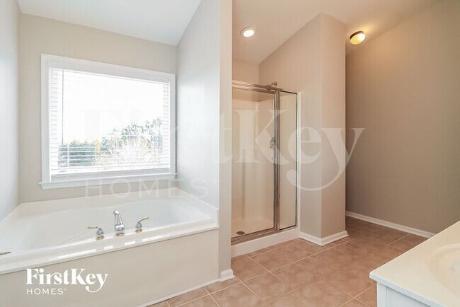 Building Photo - 204 Birch Hill Ct