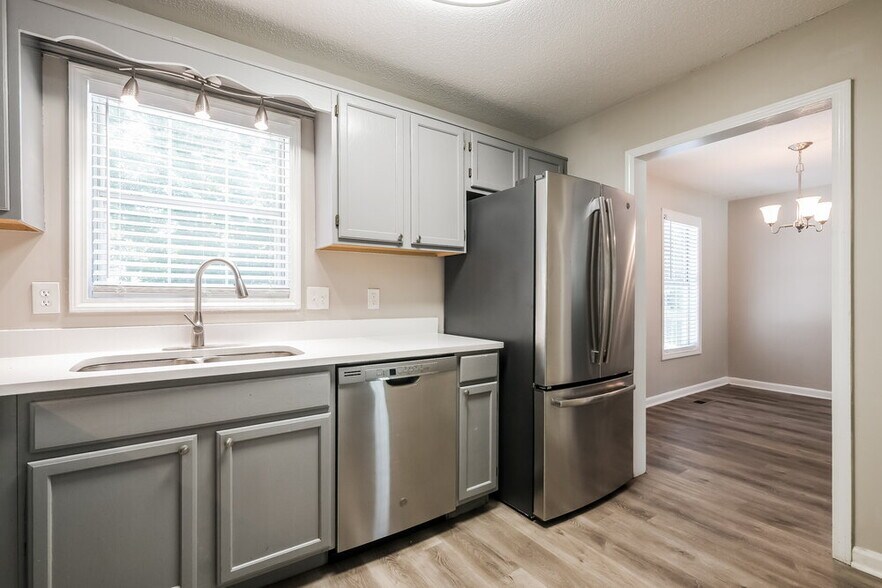 Building Photo - 116 Brentwood Ct