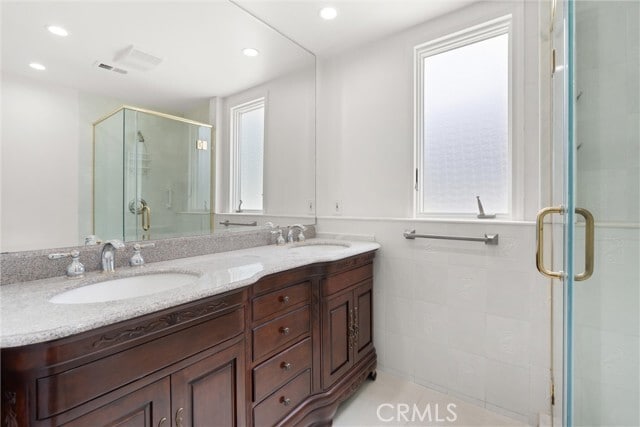 Building Photo - 1613 Espinosa Cir