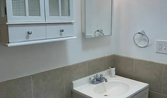 Building Photo - 8302-8308 W. 26th Ave