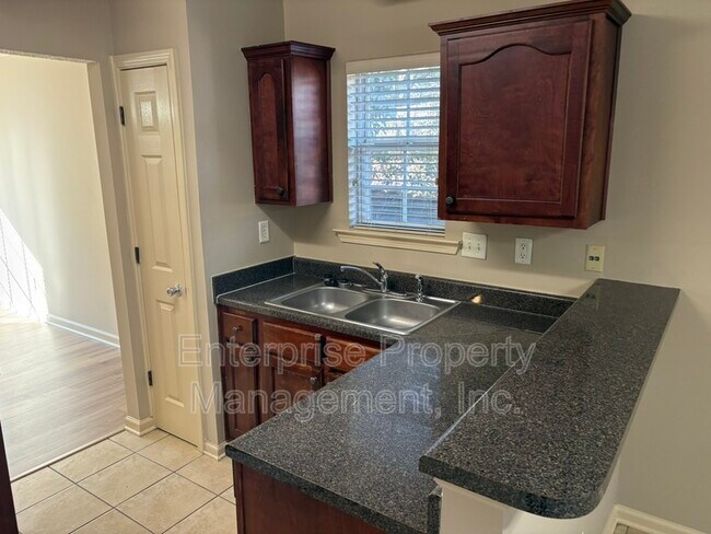 Building Photo - 2731 Java Dr