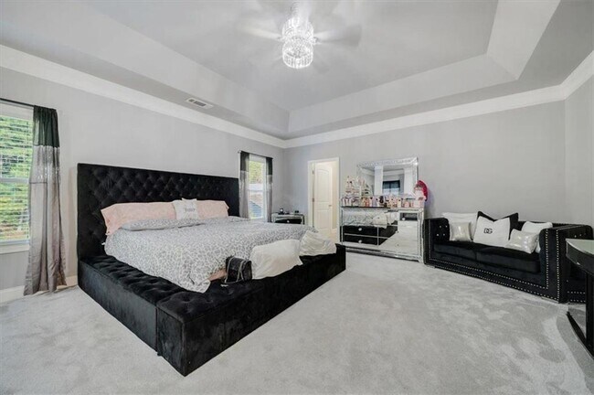 Building Photo - 3355 Palmer Lake Pointe