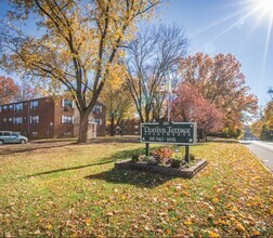 Building Photo - Dorilyn Terrace Apartments