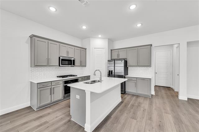 Building Photo - 4717 Piedras Lanzar Dr