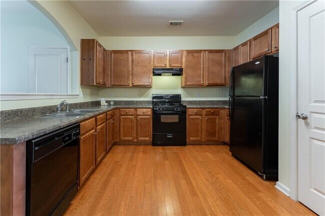Building Photo - 6210 Elmshorn Way