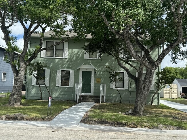 Building Photo - 817 Ohio Ave