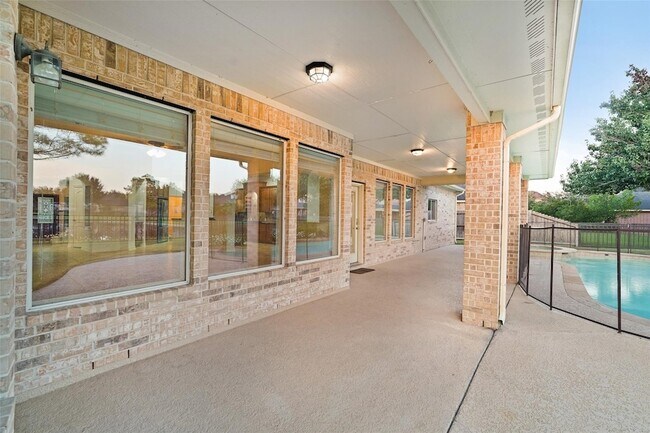 Building Photo - 6915 Monarch Lake Ln