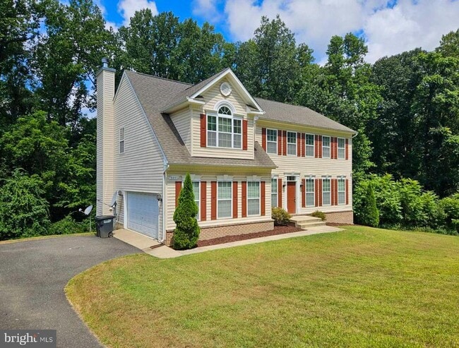 Building Photo - 8401 Hollow Tree Ln