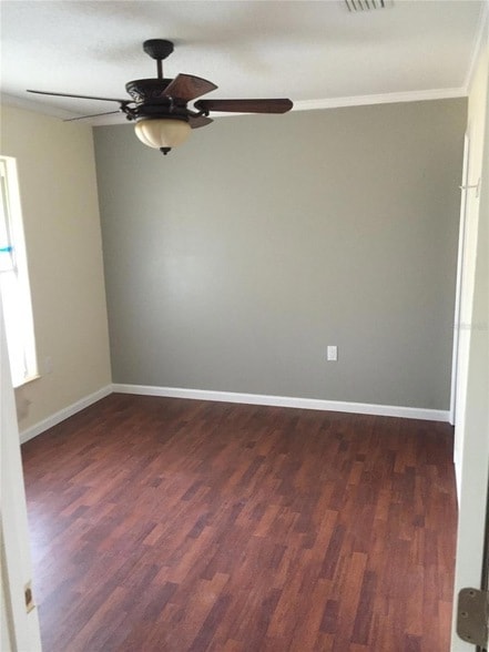 Building Photo - 715 Baywood Cir