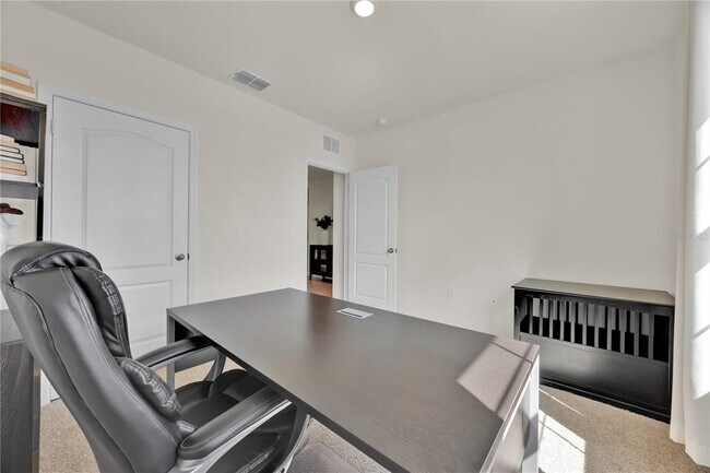 Building Photo - 1708 Buckeye Rd