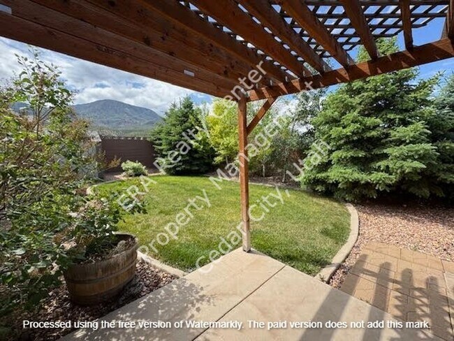 Building Photo - 1434 Southern View Dr