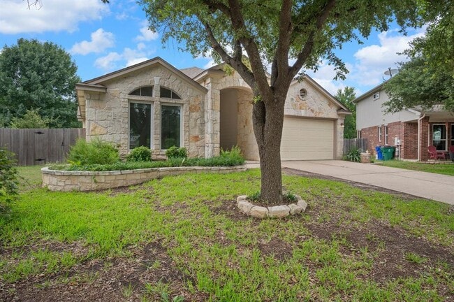Building Photo - 903 Settlement Cove