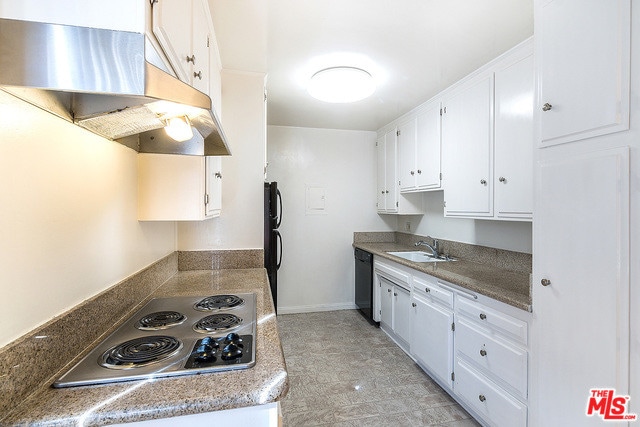 Building Photo - 2803 Arizona Ave