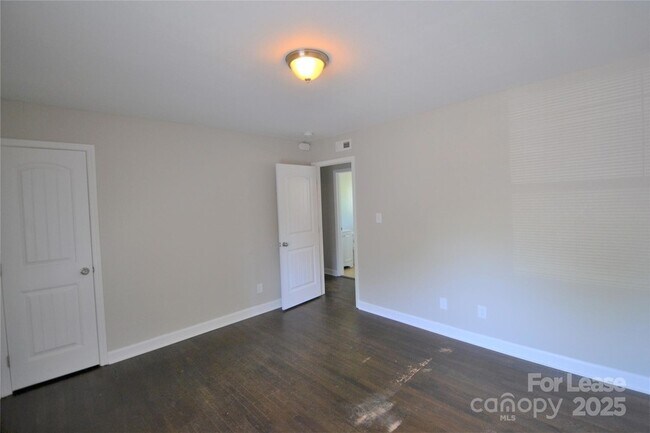 Building Photo - 1512 Seigle Ave