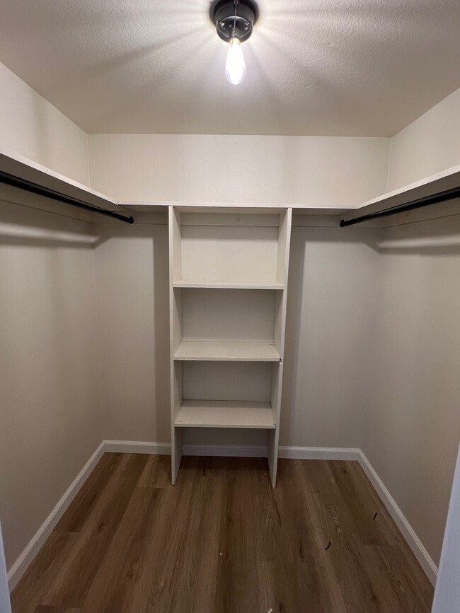 Master Closet - 1078 W Flint St