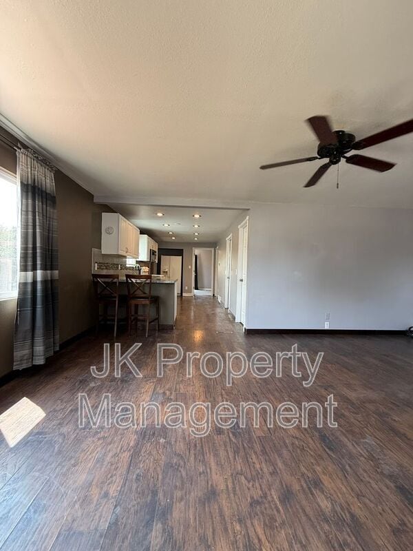 Building Photo - 3625 2nd Ave N