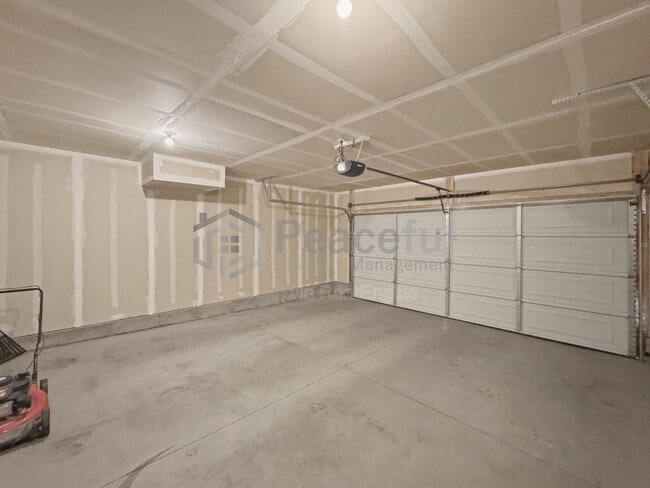 Building Photo - 2102 W 3250 S