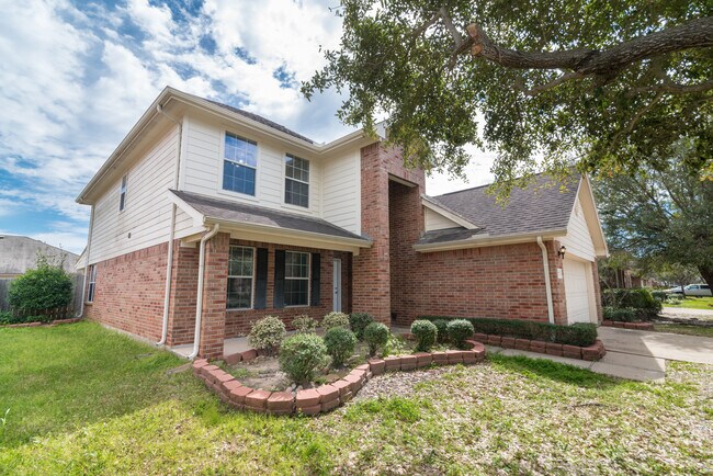 Building Photo - 2707 Troy Dr