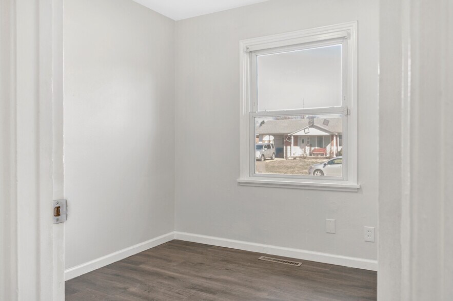 Building Photo - 4440 Turquoise Dr