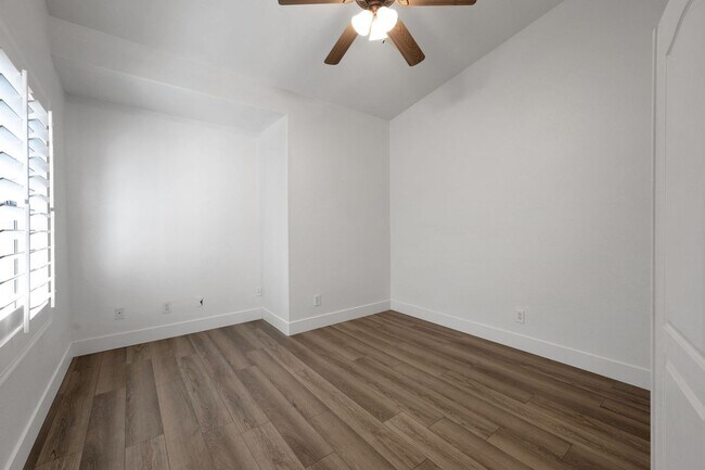 Building Photo - 3308 W Adobe Dam Rd