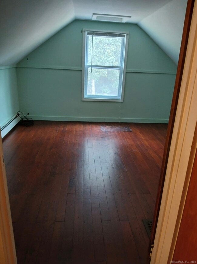 Building Photo - 391 Greenhaven Rd
