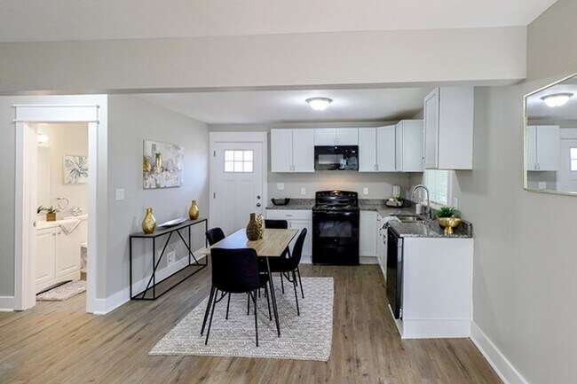 Building Photo - 3 bedroom, 2 bathroom home available in La Grange; Oldham County School District!