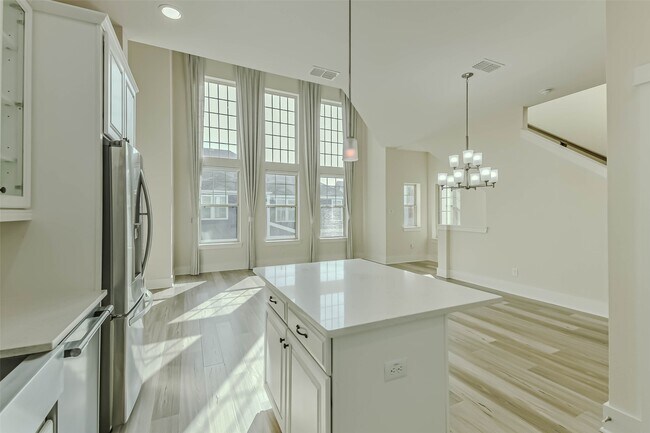 Building Photo - 12542 Malachite Wy