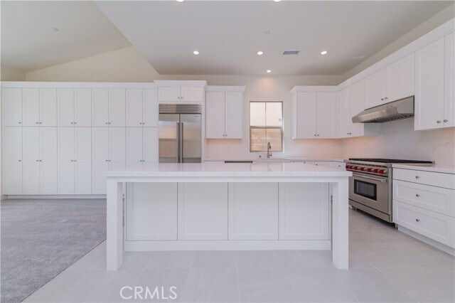 Building Photo - 120 Rimstone