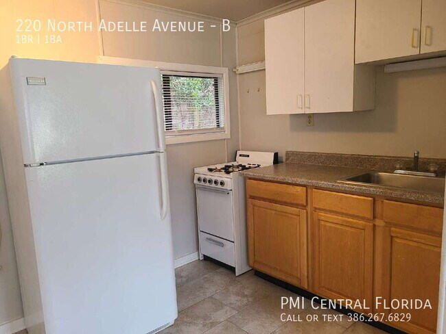 Building Photo - 220 N Adelle Ave