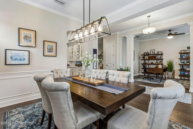 Building Photo - 209 Manor Ln