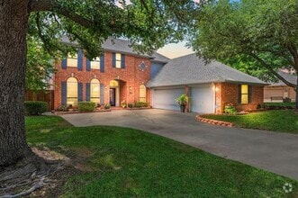 Building Photo - 2713 Creek Crossing Dr