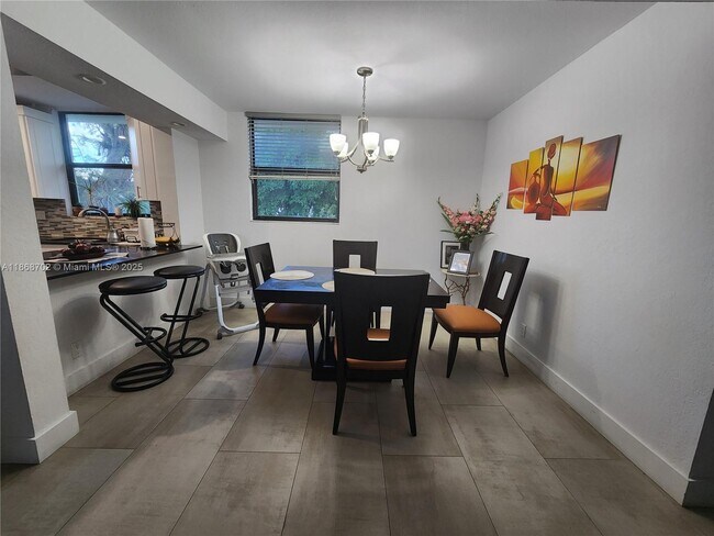 Building Photo - 8419 Forest Hills Dr