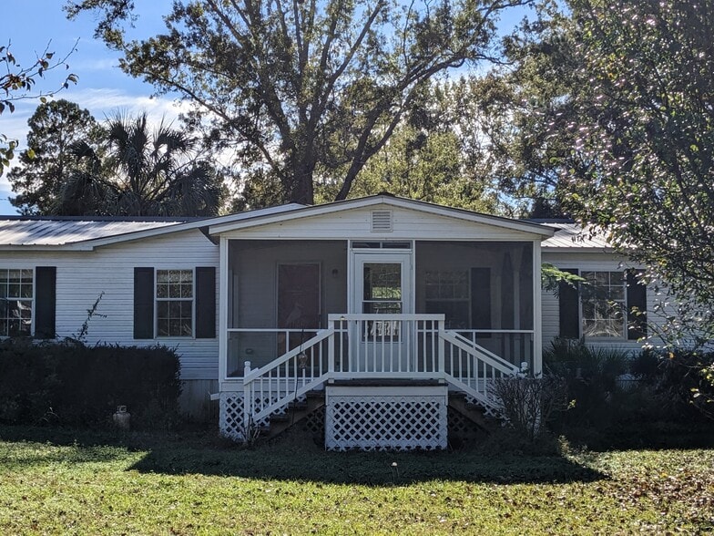 Building Photo - 1401 Harbor House Dr