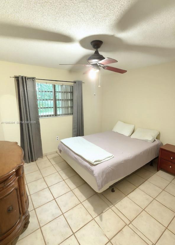 Building Photo - 10850 W Flagler St