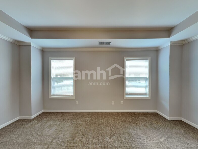 Building Photo - 3613 Walking Stick Way NE