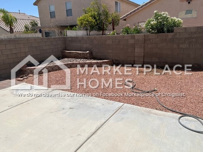 Building Photo - 9021 Iron Hitch Ave