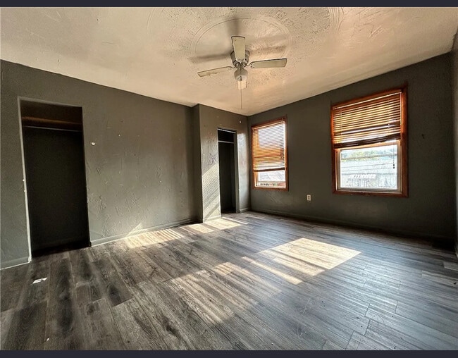 Building Photo - 2405 Harrison St