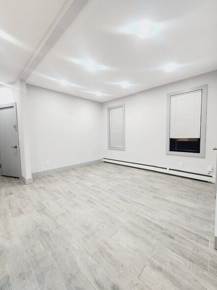Building Photo - 277 Cator Ave