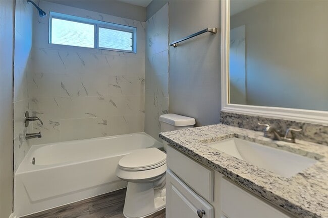 Building Photo - 2343 Colonial Springs Ln